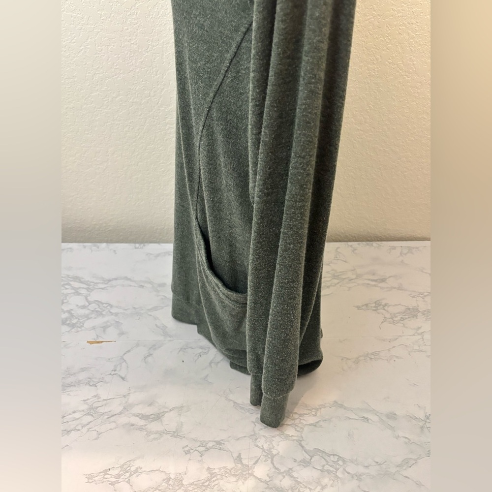 Kuotai Sweater Womens Size M Pullover Long Sleeve Green Pockets Thin Knit - Picture 3 of 6